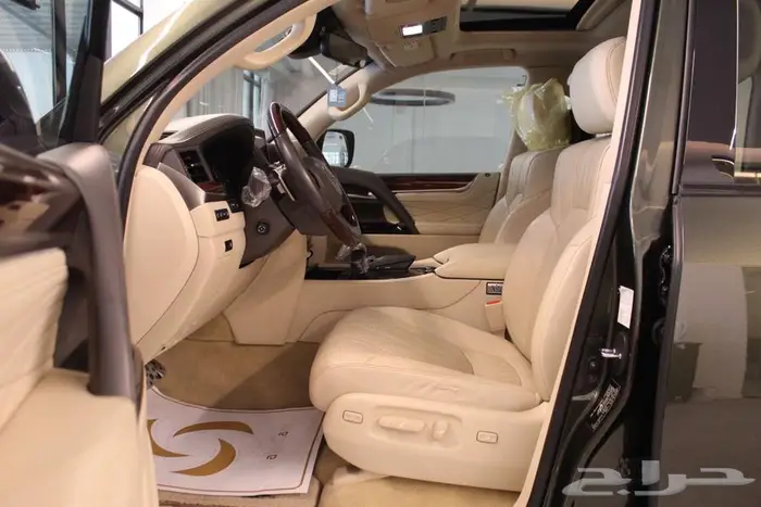 لكزس 2021 LX570 Black Edition 8