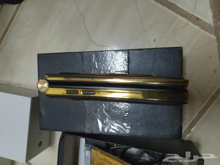 اجهزة فى حالة الجديد سونىz3  z3compact   lg   قلاب 6