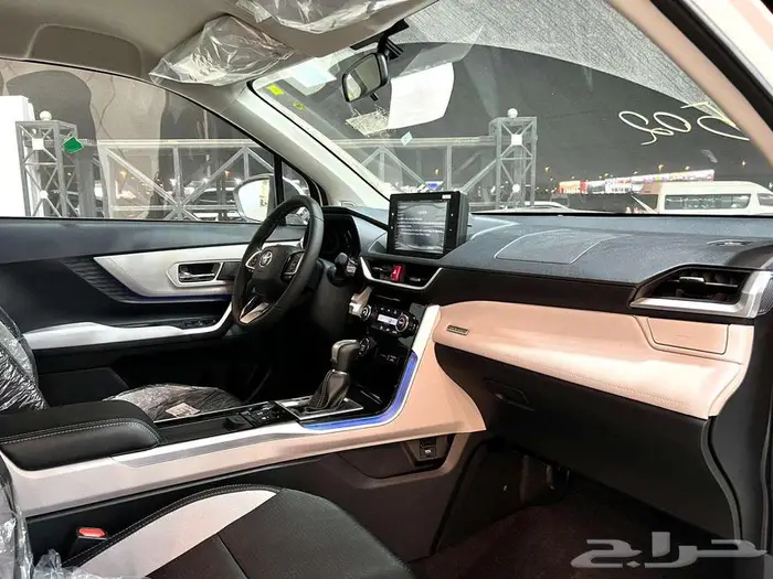 تويوتا فيلوز GLX 2025 كاش واقساط عازل حراري مجاني 6