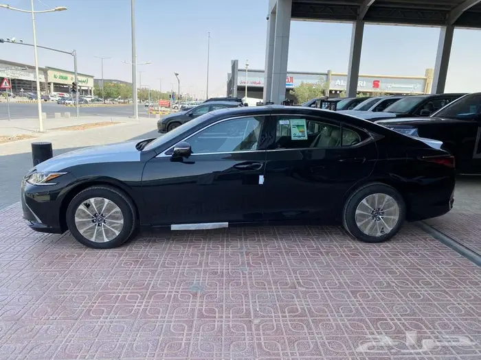 لكزس ( ES250 ) AA ستاندر 2025 داخلي ( ابيض) 4