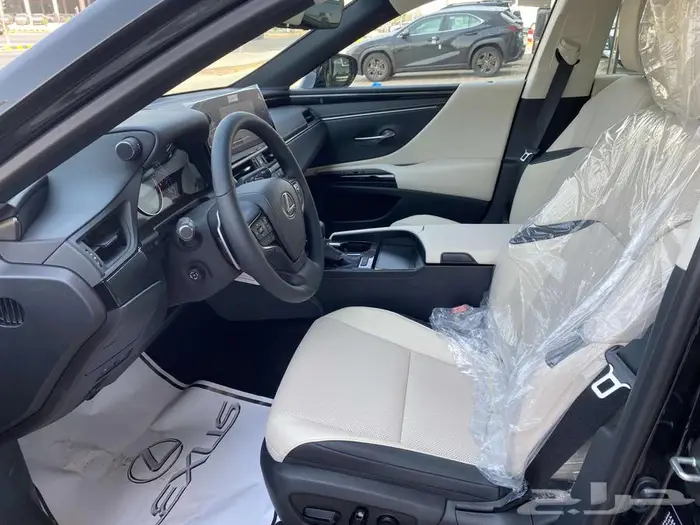 لكزس ( ES250 ) AA ستاندر 2025 داخلي ( ابيض) 9