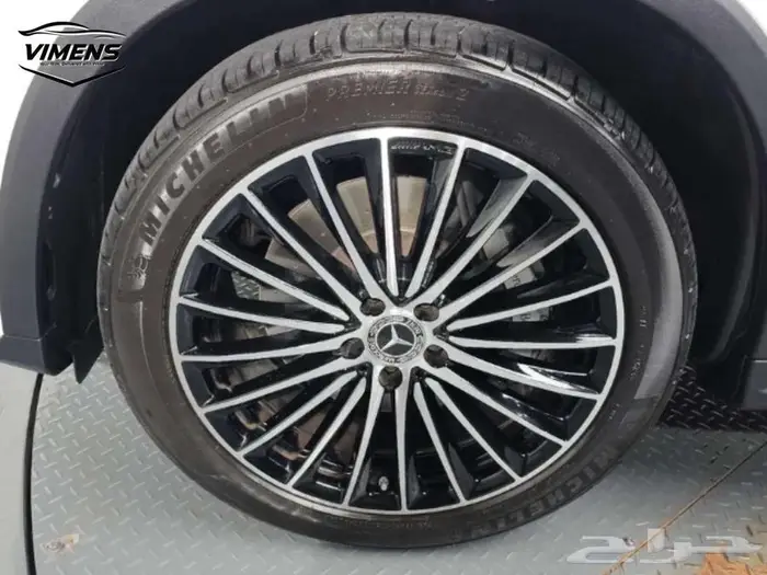 مرسيدس GLC 300 AMG   دفع رباعي 4MATIC 4