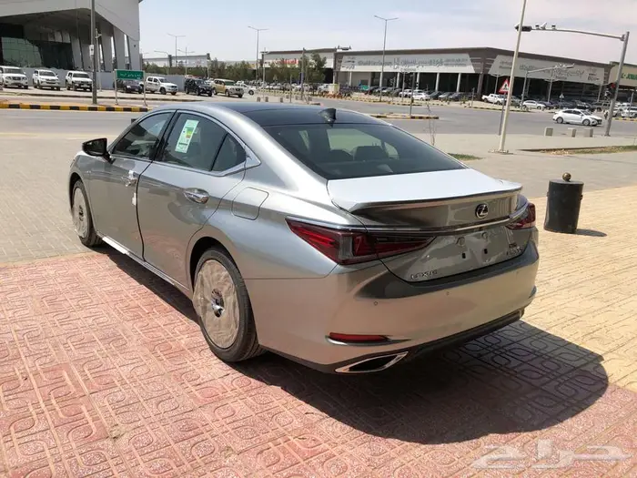لكزس ES350 CC بانوراما 2025 بريمي 13