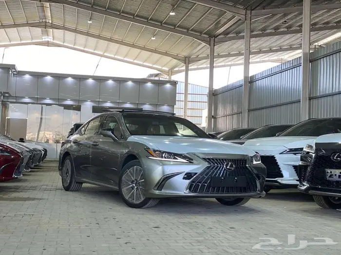 لكزس ES 350 CC بانوراما 2025 - خليجي 5