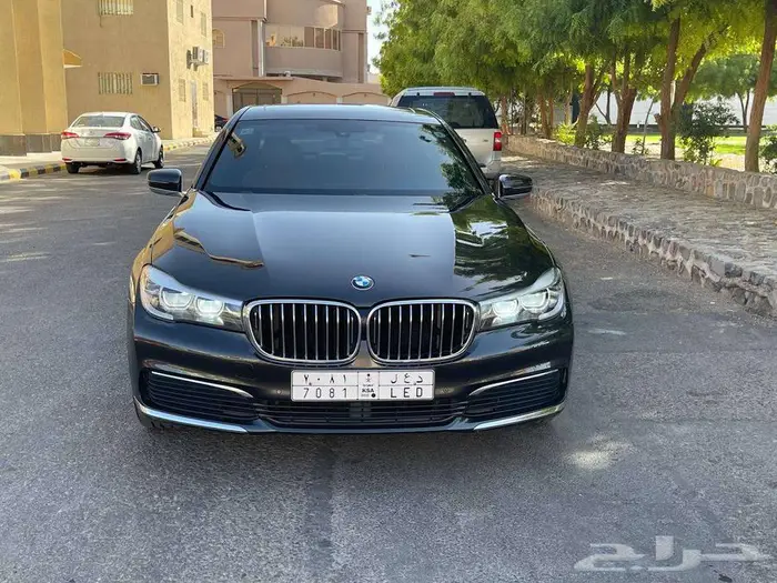 بي ام دبليو 730Li 2019 بدي وكالة غاية في النظافة 4