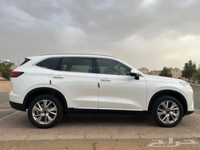 هافال h6 نظيف جدا  وكالة للبيع 1