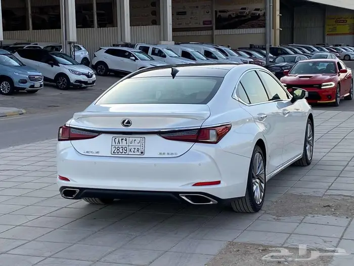 لكزس ES350 CC بانوراما 2024 9