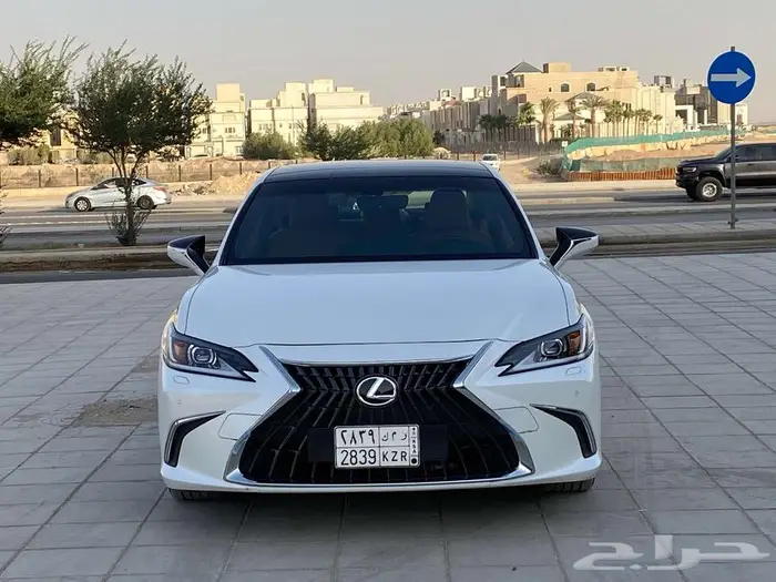 لكزس ES350 CC بانوراما 2024 1