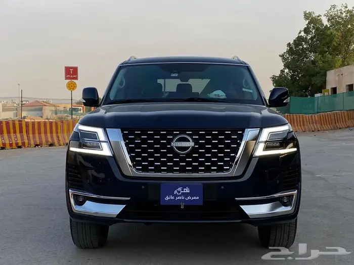 نيسان باترول 2023 تيتانيوم ازرق غامق 0