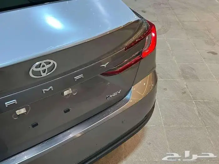 تويوتا كامري E هايبرد 2025 متاح اقساط و كاش 2