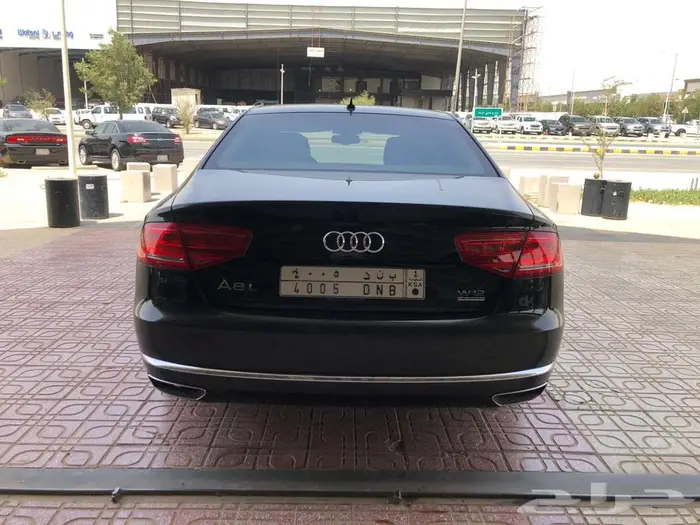 أودي A8 L موديل 2013 اسود 6