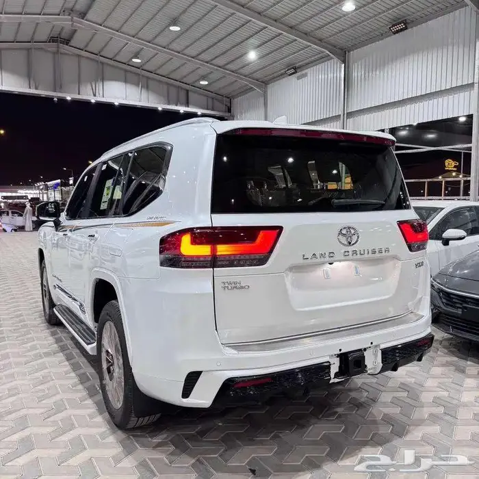 لاند كروزر VXR بريمي فل كلمل 2025 17