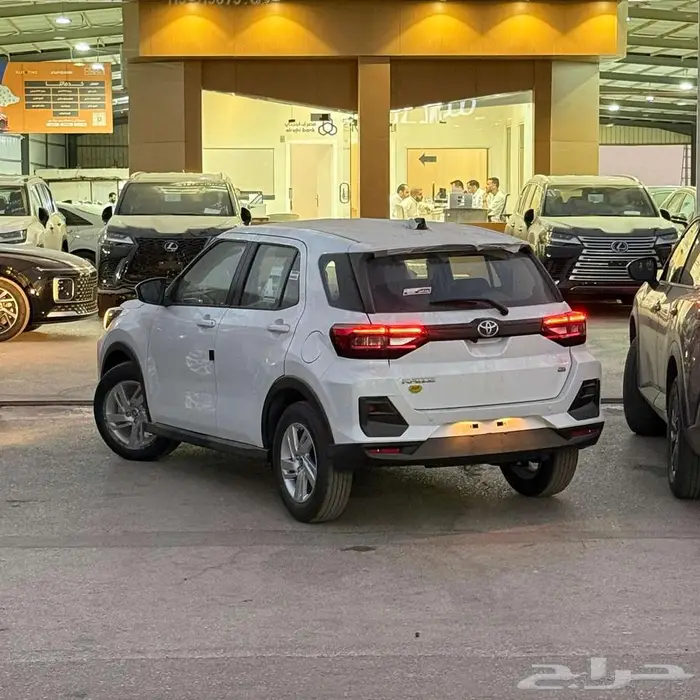 تويوتا رايز ستاندر 5