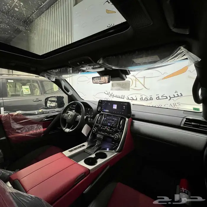 لكزس LX600 اف سبورت بنزين الساير 2025 ممشى 4 الف 6