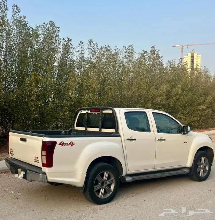 ايسوزو ديماكس 2018 ديزل نظيف 5