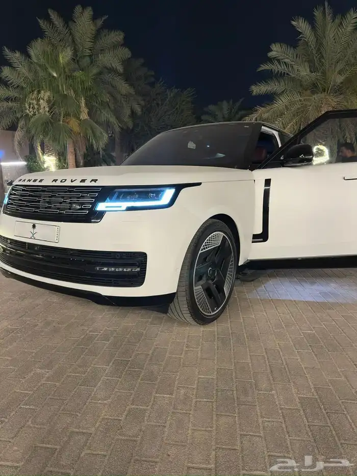 رنج روفر اوتوبيوغرافي V8 2023 ناغي كامل المواصفات طلبيه 0