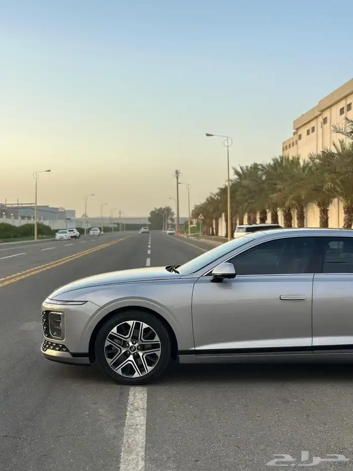 هيونداي ازيرا بريميوم 2024 4
