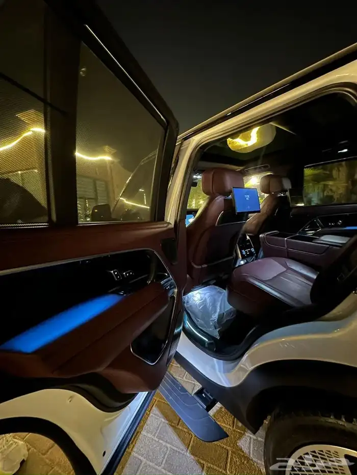 رنج روفر اوتوبيوغرافي V8 2023 ناغي كامل المواصفات طلبيه 9
