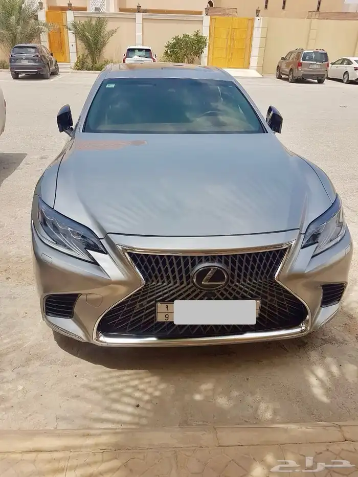 وارد عبداللطيف جميل 2018 ممشى 80 الف LS500 لكزس 0