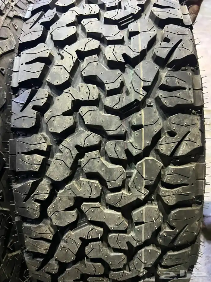 جنوط برايد 6 مسمار مع كفرات فيرتيش نص حجري مقاس 275 70 17 12
