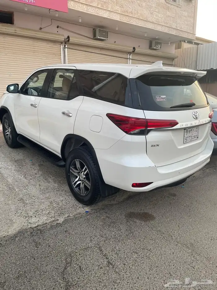 فورشينر 2019 بنزين بدون دبل ممشى 120 الف وكاله على الشرط 0