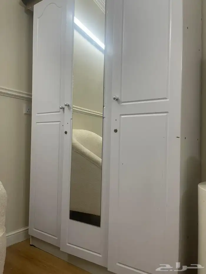 دولاب وتسريحه 1