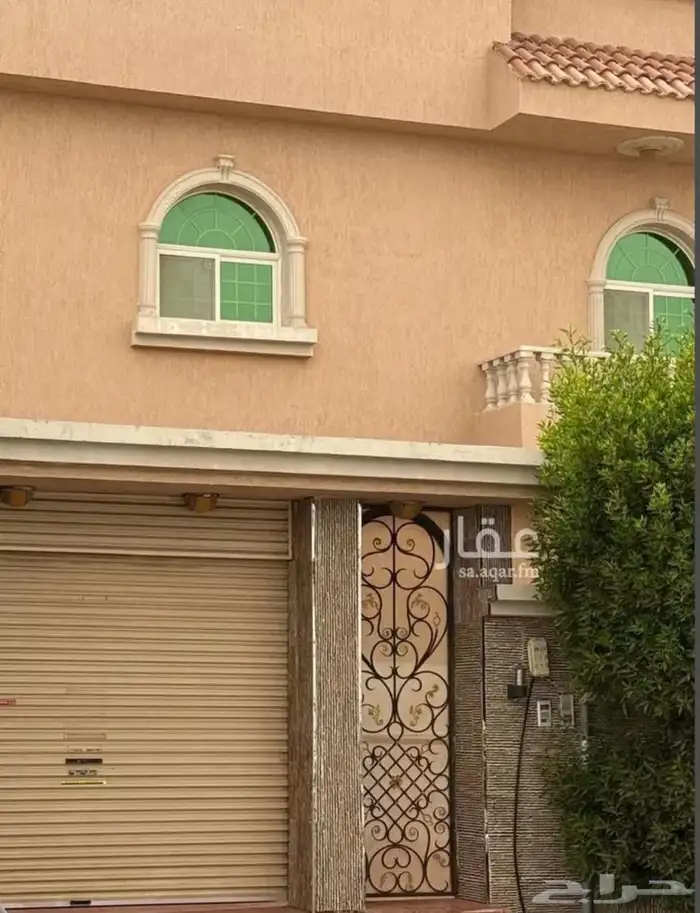 عمارة للبيع فيلا وثلاث شقق حي البساتين 6