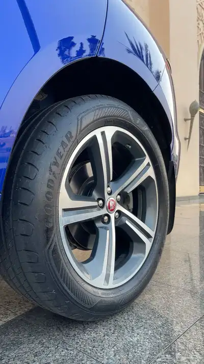 جاكوار F pace (77KM) index