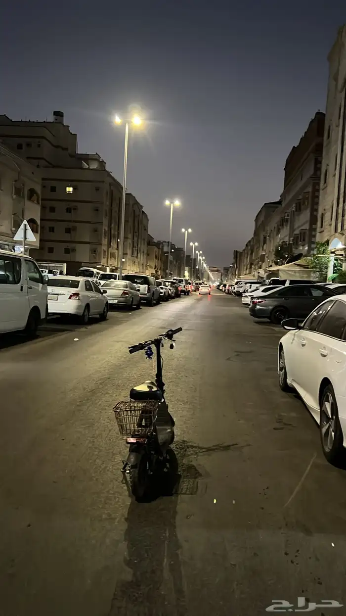 سكوتر للبيع تمشي 70 مقعد وسلة نظيفة 0