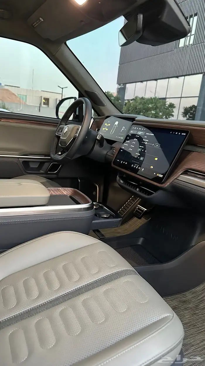 RIVIAN R1 S 2024 20