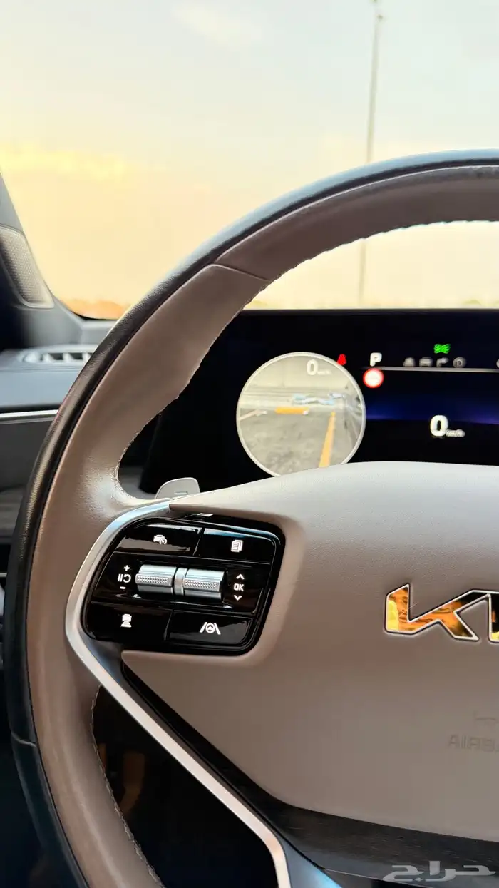 كيا K8 2022 ( بنزين ) فل اوبشن بحالة الوكالة 14