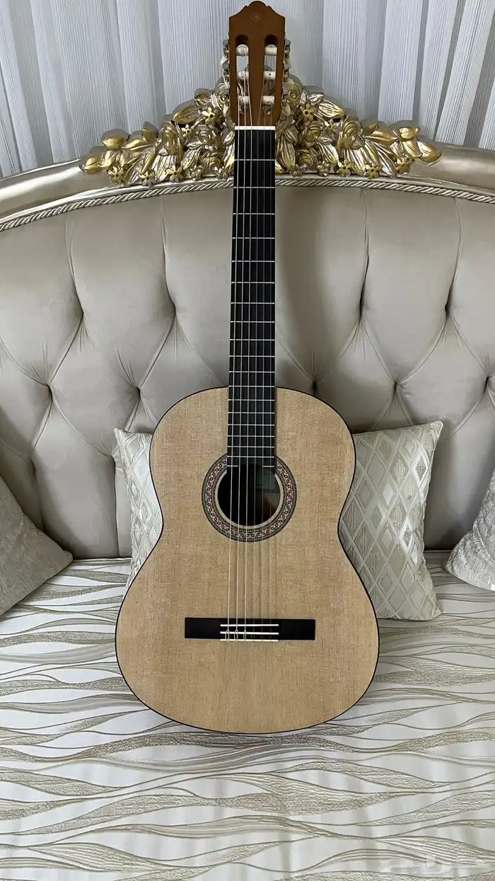 غيتار ياماها Yamaha 0