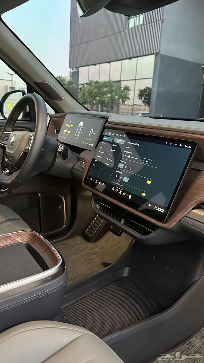 RIVIAN R1 S 2024 21