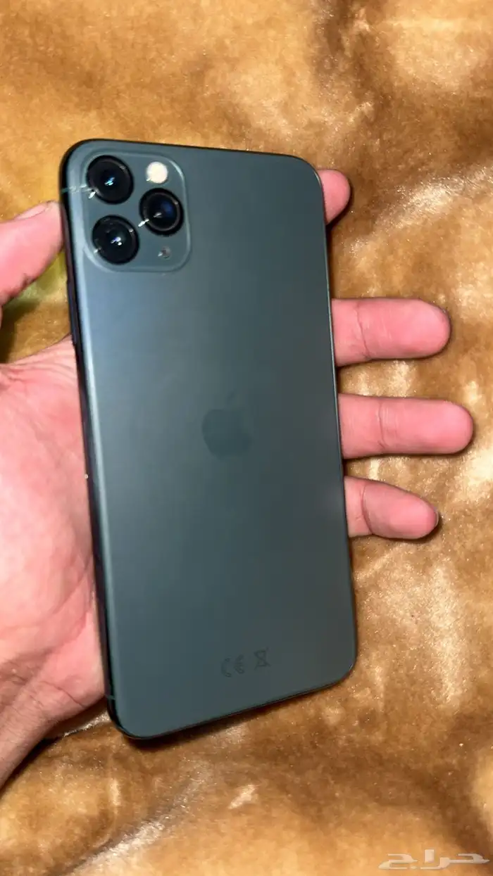 للبيع ايفون11 برو ماكس نظيف 0