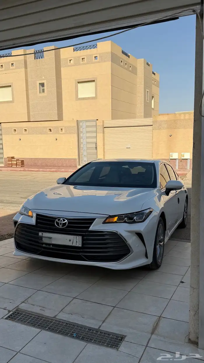 افالون 2022 XLE سعودي عبداللطيف 46KM مخزن 2
