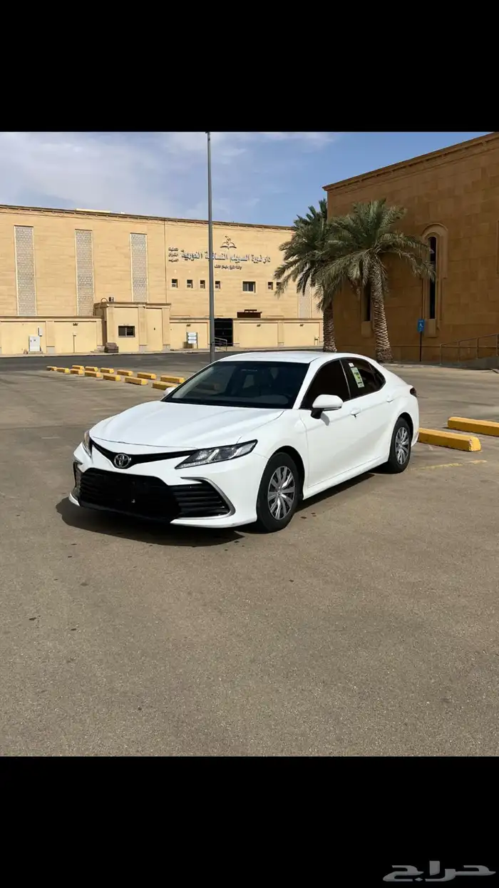 كامري 2024 ستاندر ابيض ثلجي (بريمي) 0