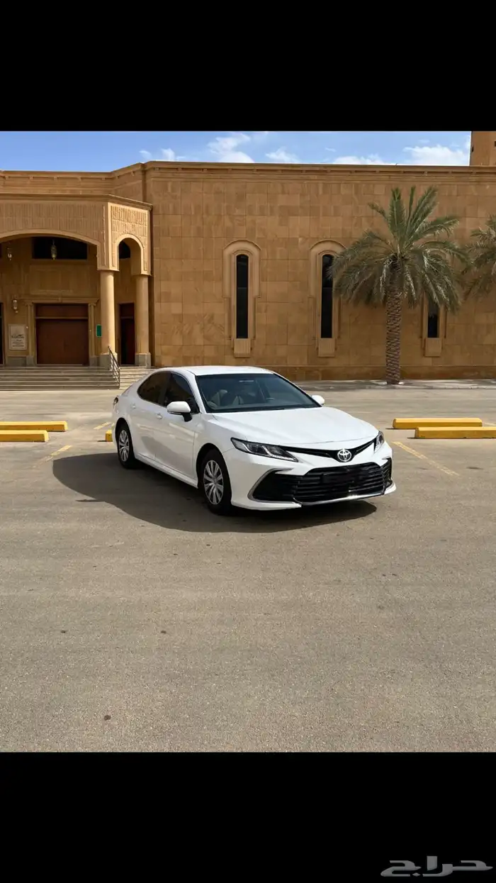 كامري 2024 ستاندر ابيض ثلجي (بريمي) 1