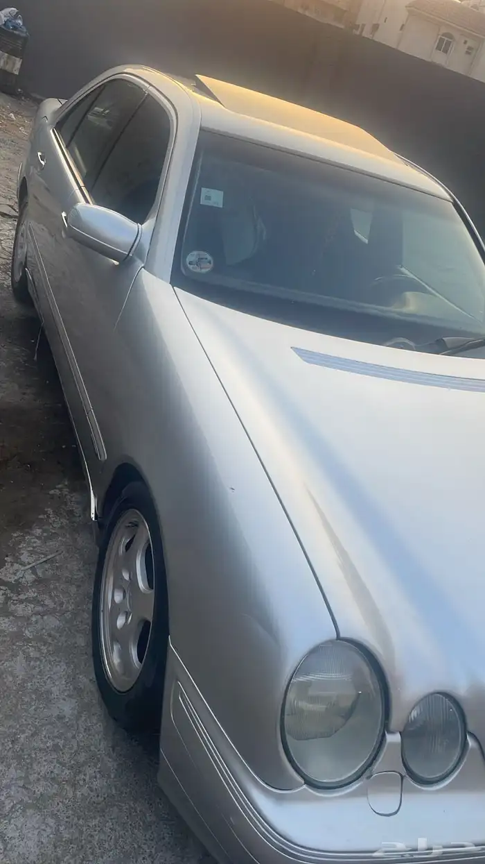 مارسيدس ابو عيو ن 240 E 9