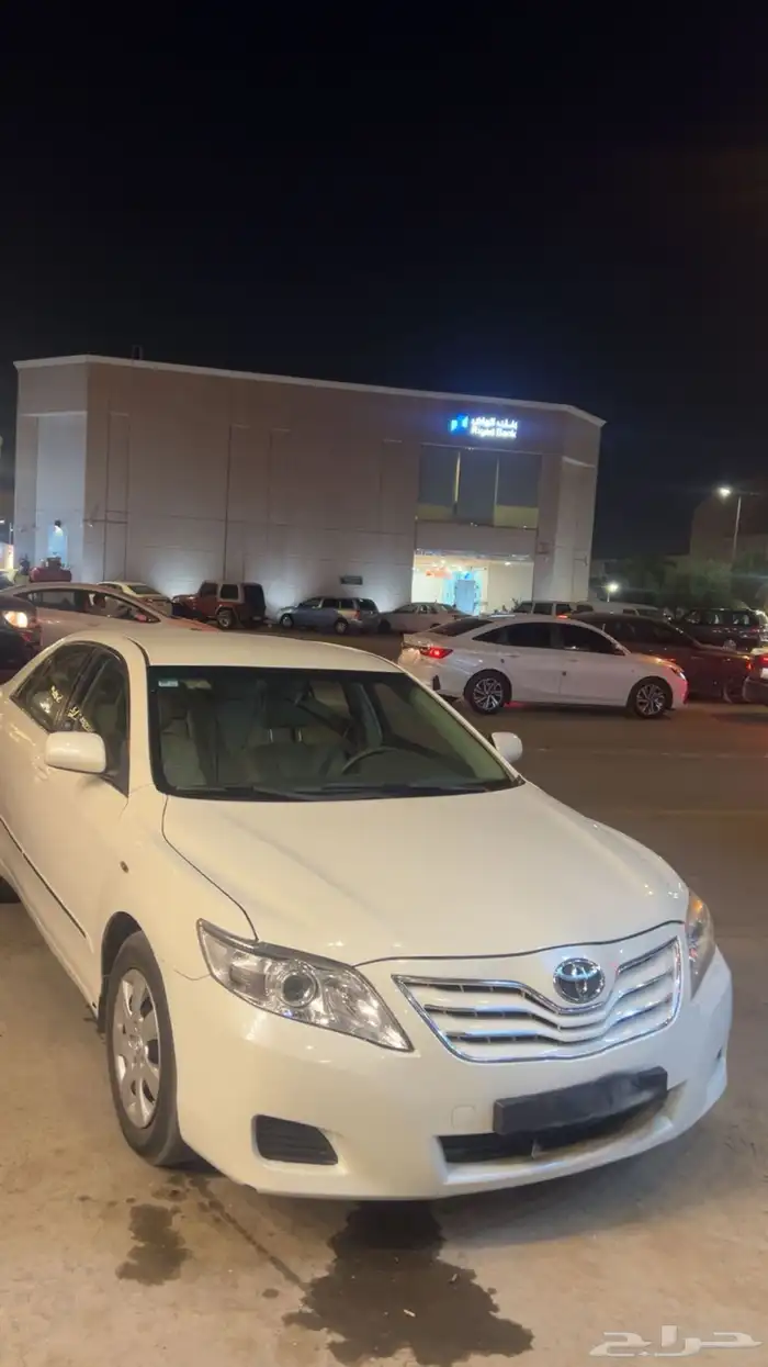 للبيع او بدل بسياره كورلا 20 2