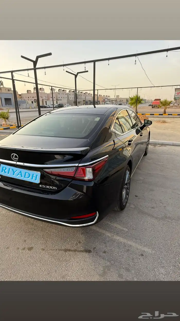 لكزس هايبرد es 300. 2023 0