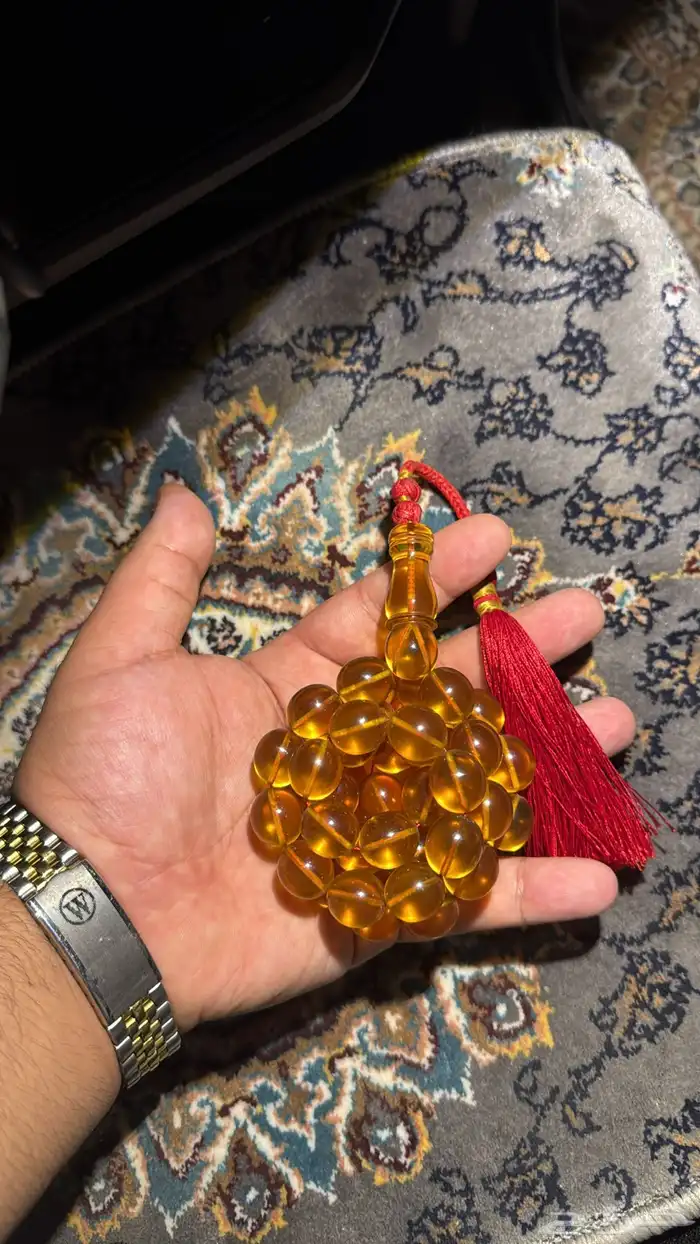 سبحة كهرمان عسلي قصة مميزة 2