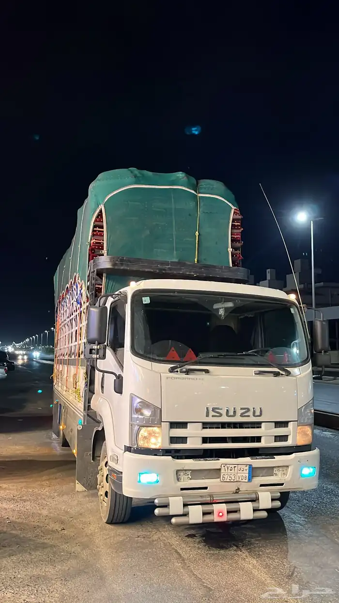 لوري لنقل دينه لنقل 7م صندوق كبير 1