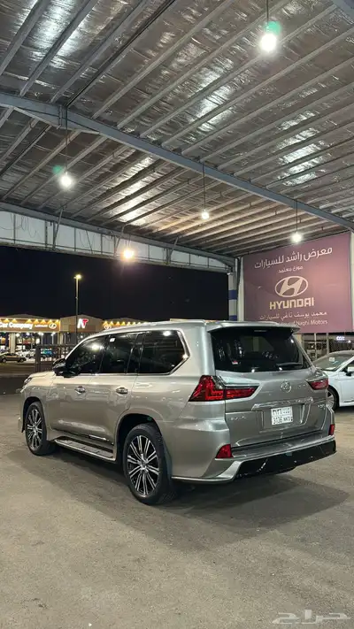 لكزس 2020 570 LX فل كامل عداد 76 الف index