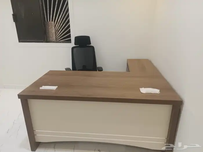 مكتب 4