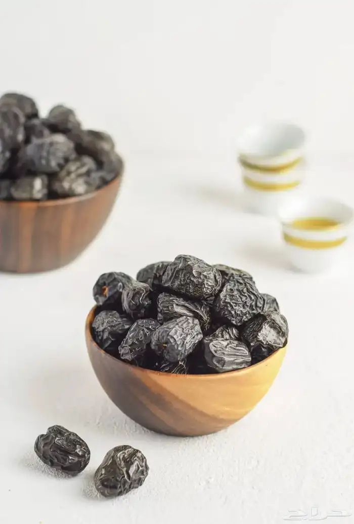 توفير تمر عجوة حسب الطلب وشحنها 0