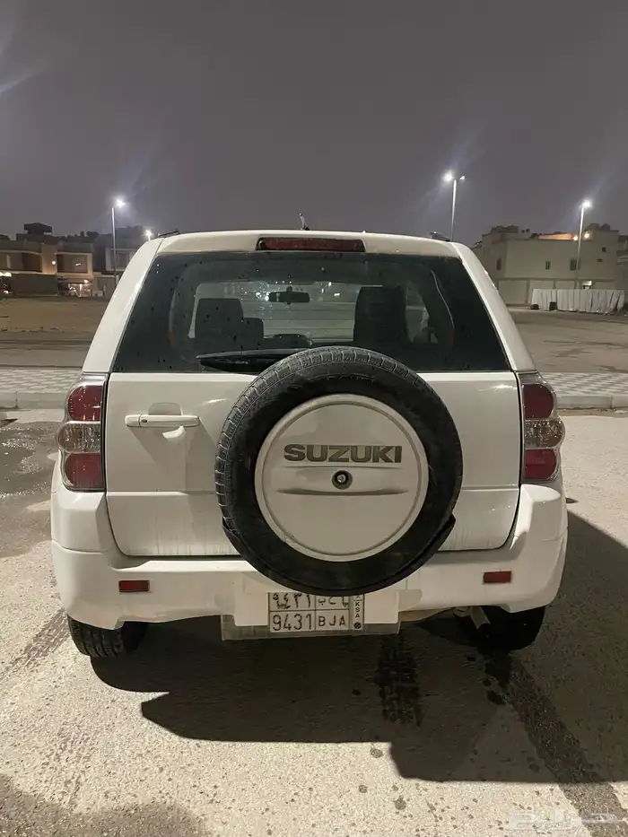 سوزوكي فيتارا دبل 4
