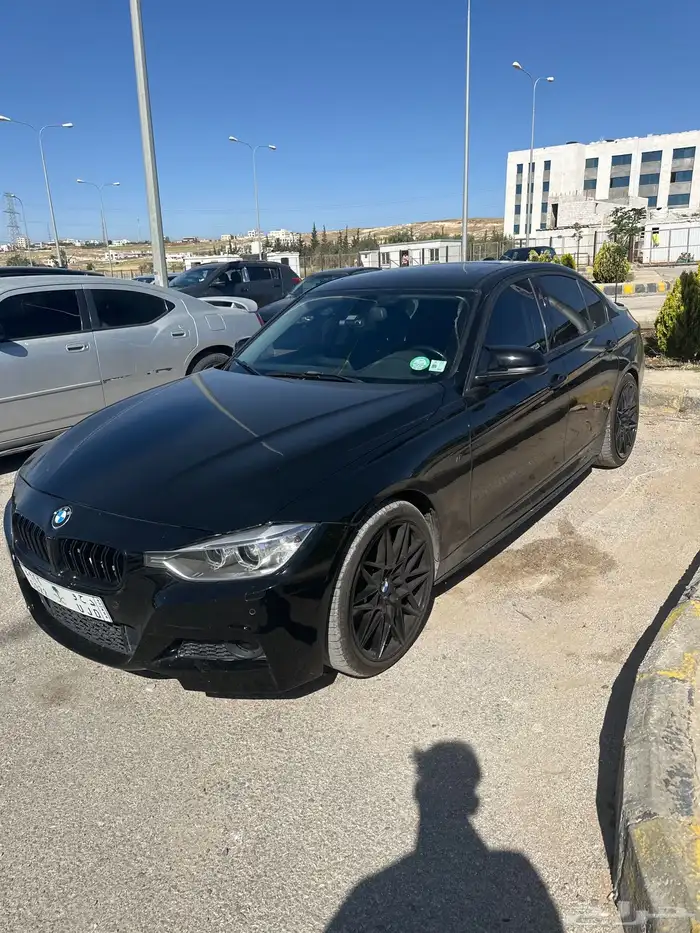 BMW 328i معدل الفئه الثالثه 2015 24