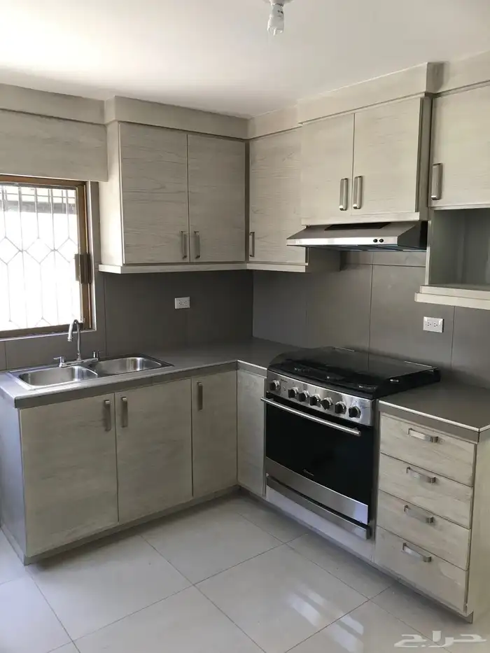 نجار مطبخ او غرفة نوم وكمان نقل الأثاث بيت 8