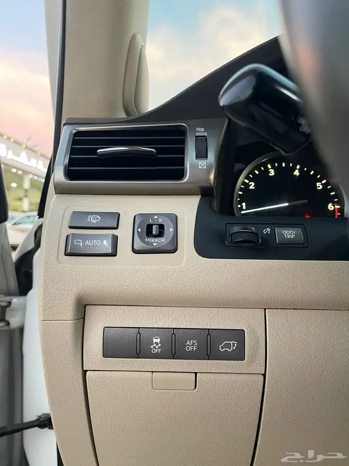 لكزس LX 570. 2015 8