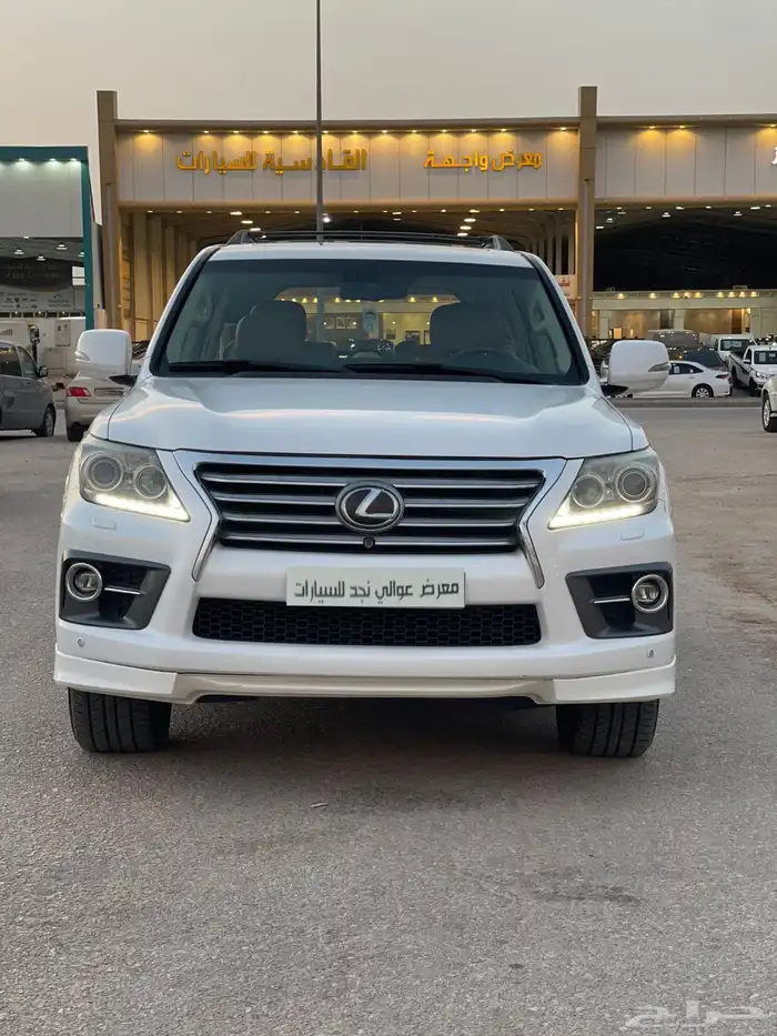 لكزس LX 570. 2015 0